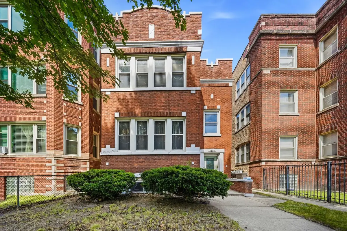 7806 S Cregier Avenue, Chicago, IL 60649 - #1