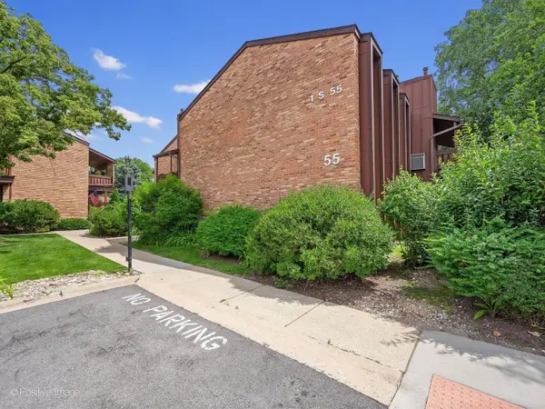 1S055 Spring Road #2C, Oakbrook Terrace, IL 60181