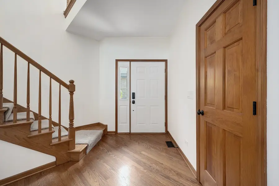 146 Santa Fe Lane, Willow Springs, IL 60480 - #2