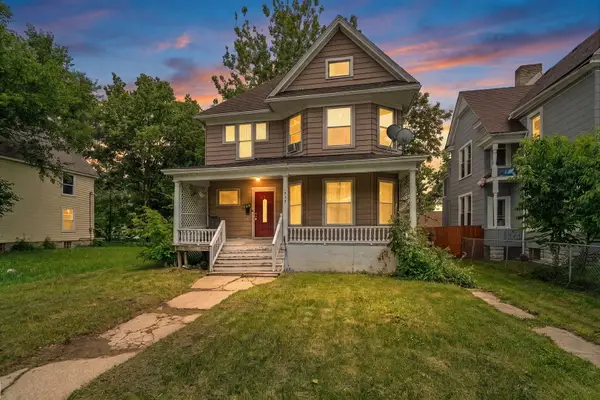 935 N Court Street, Rockford, IL 61103