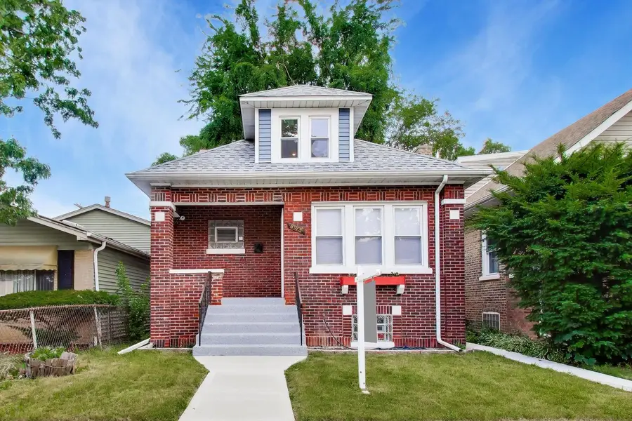 8915 S Racine Avenue, Chicago, IL 60620 - #2