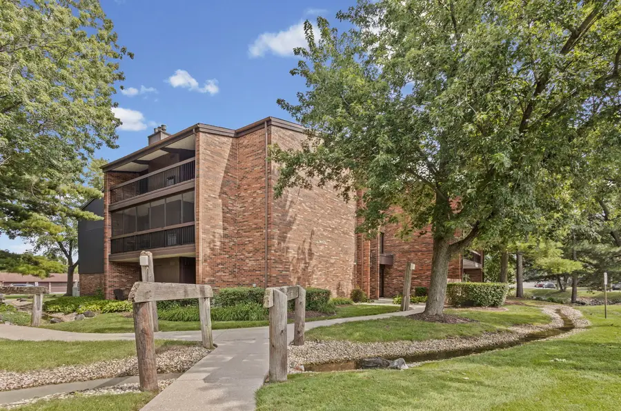 14517 Sussex Court #PH3, Oak Forest, IL 60452 - #2