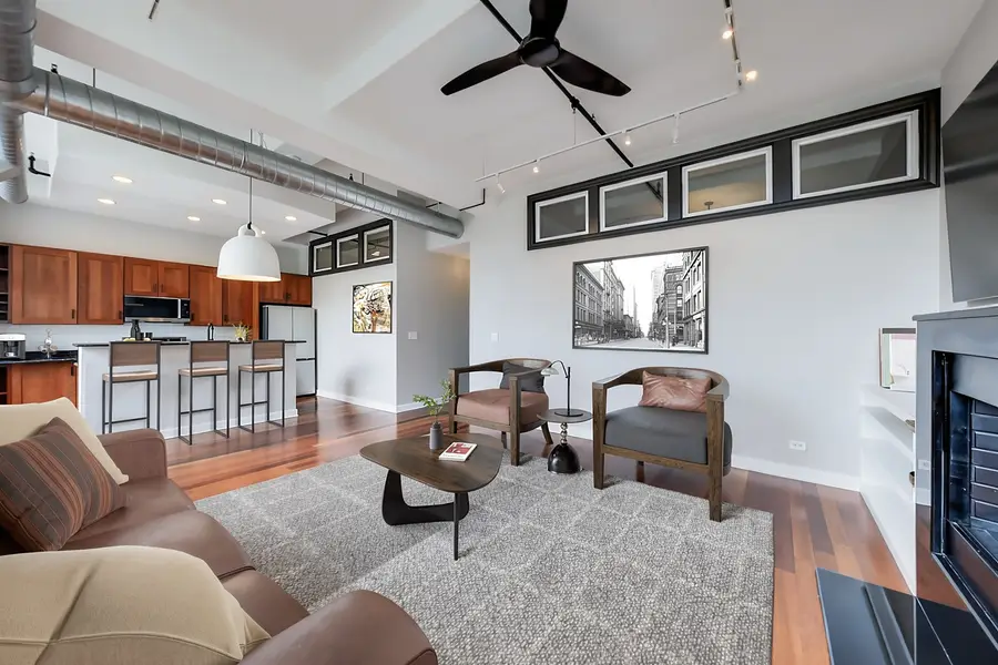 70 E 18th Street #2D, Chicago, IL 60616 - #3