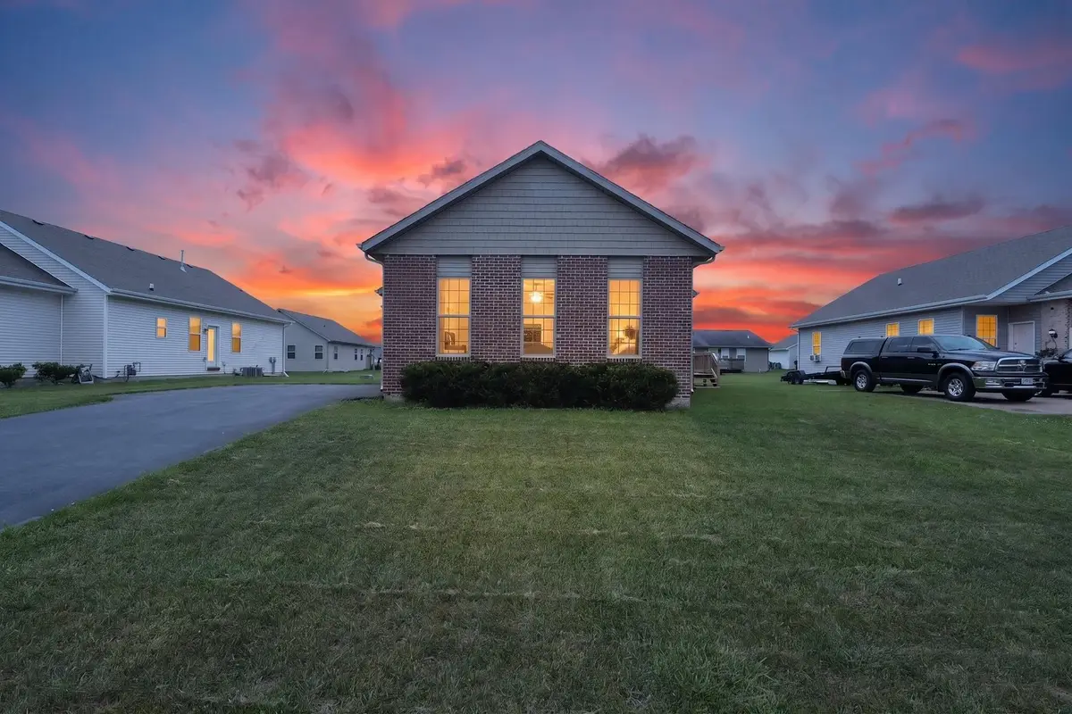 7463 Silo Street, Machesney Park, IL 61115 - #1