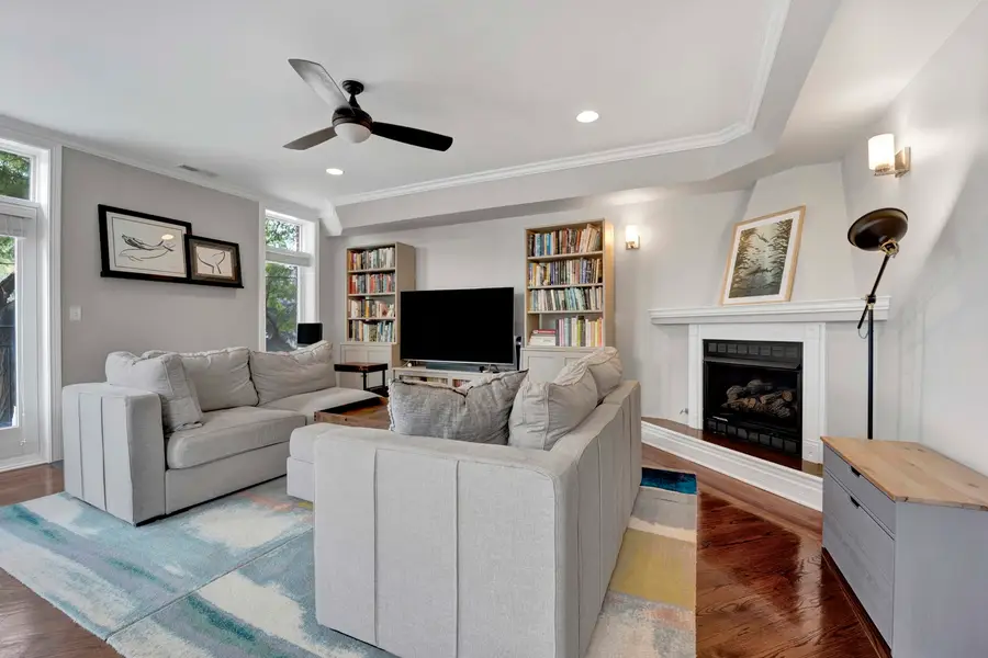 5006 N Western Avenue #2, Chicago, IL 60625 - #2