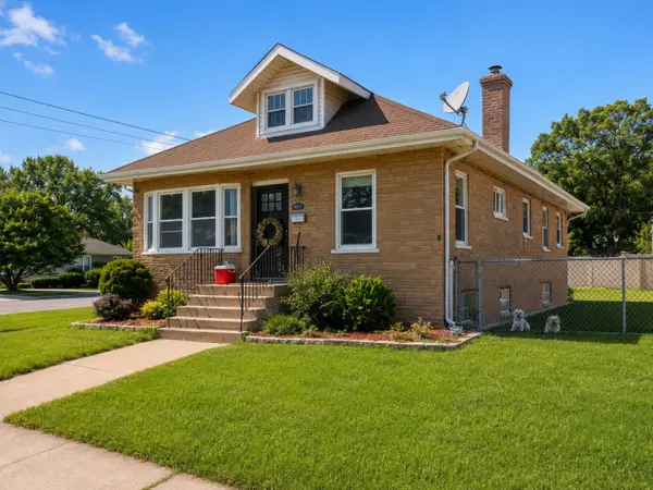 5568 W 96th Street, Oak Lawn, IL 60453