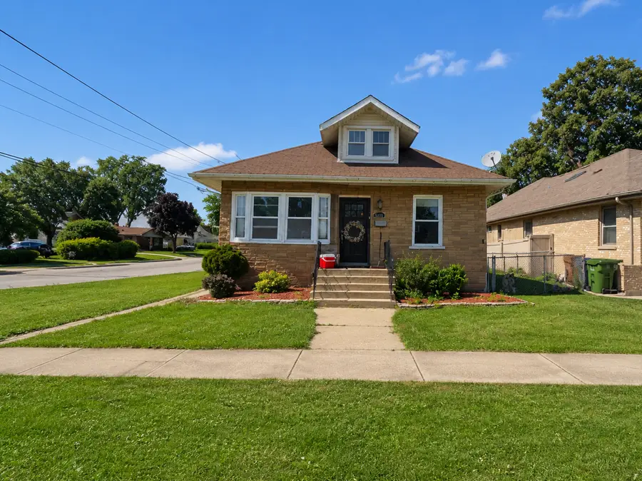 5568 W 96th Street, Oak Lawn, IL 60453 - #2