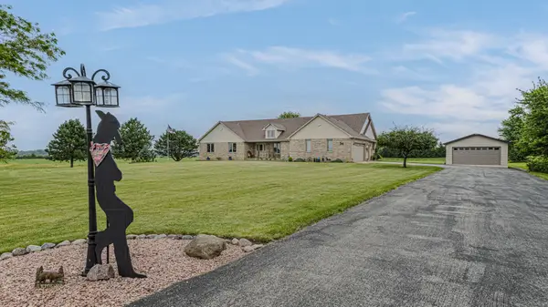 25111 S 104th Avenue, Frankfort, IL 60423