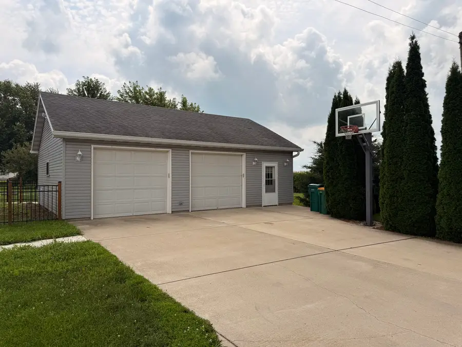 310 S 2nd Street, Standard, IL 61363 - #3