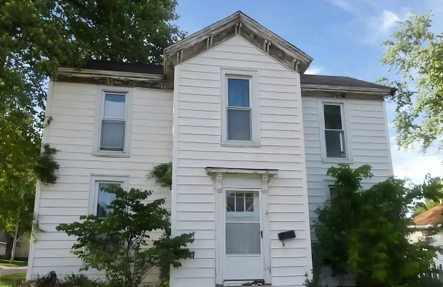 800 E 3rd Street, Pana, IL 62557 - #2