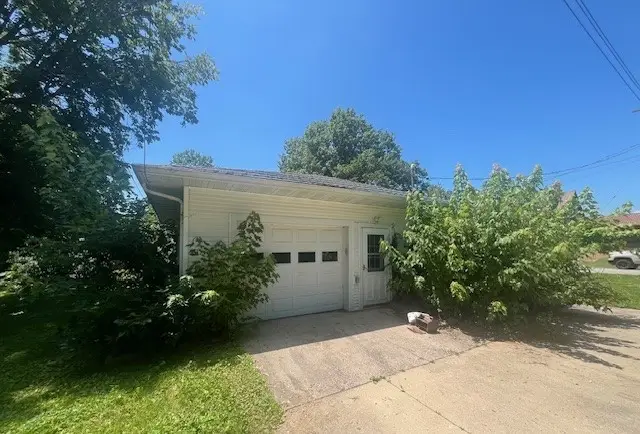 515 E Washington Street, Hoopeston, IL 60942 - #3