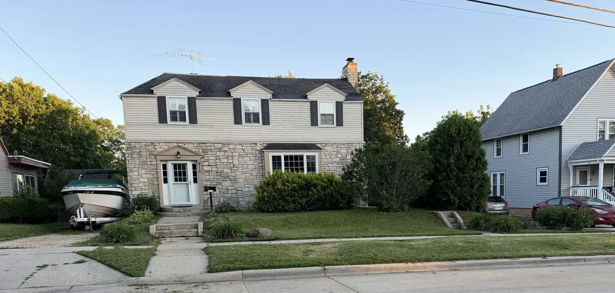915 Julien Street, Belvidere, IL 61008 - #1