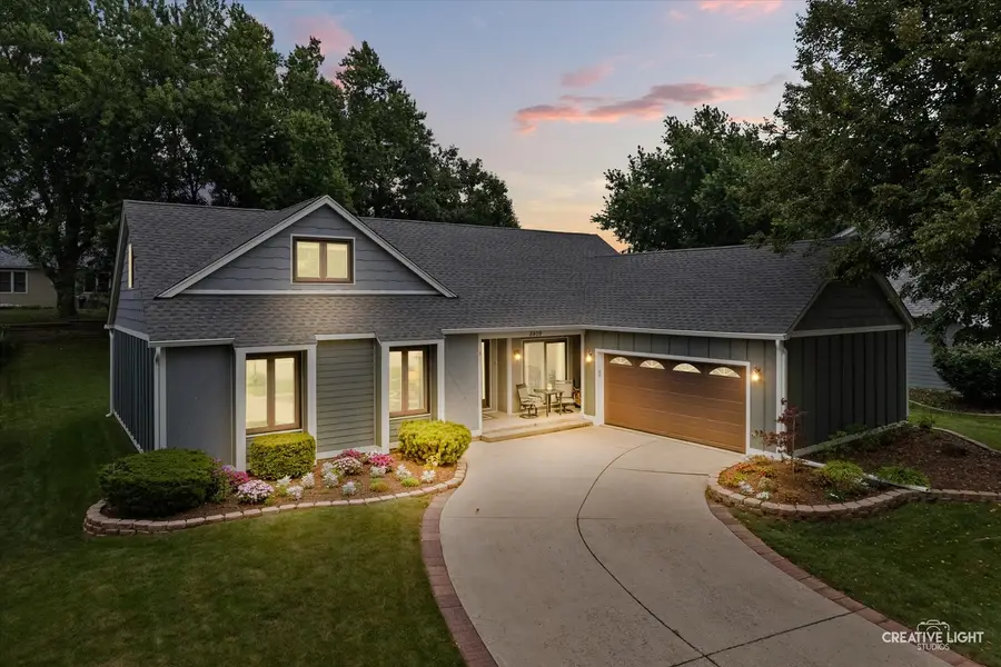 8409 Mending Wall Drive, Woodridge, IL 60517 - #2