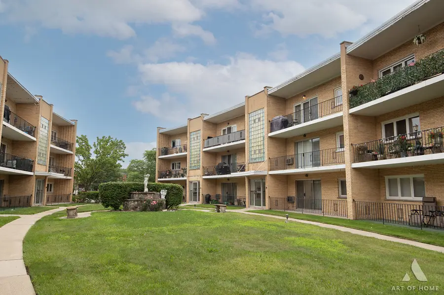 10316 S Pulaski Road #303, Oak Lawn, IL 60453 - #3