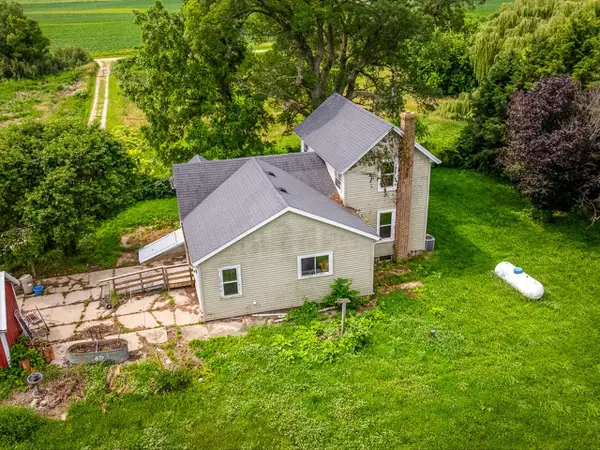 9836 E Maize Road, Ridott, IL 61067
