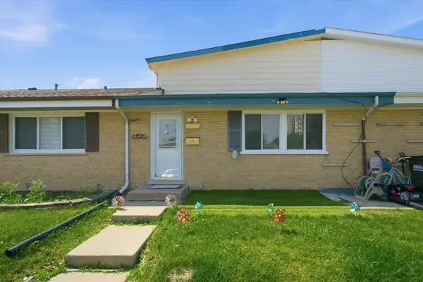 9005 Sherry Lane, Des Plaines, IL 60016