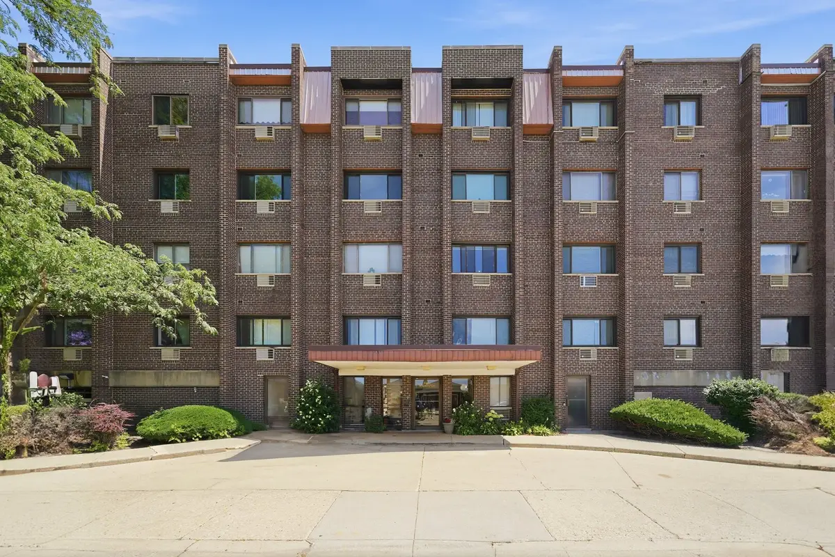 4623 N Chester Avenue #103W, Chicago, IL 60656 - #1