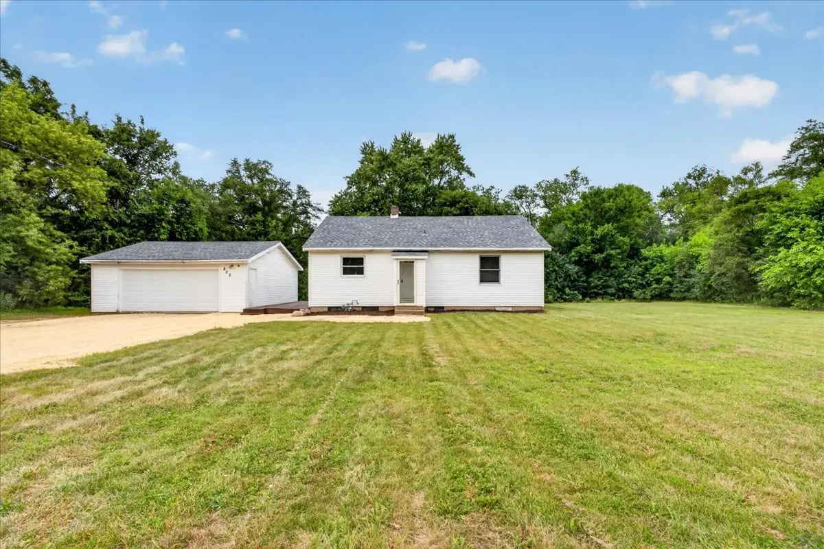802 Darwin Drive, Machesney Park, IL 61115 - #1