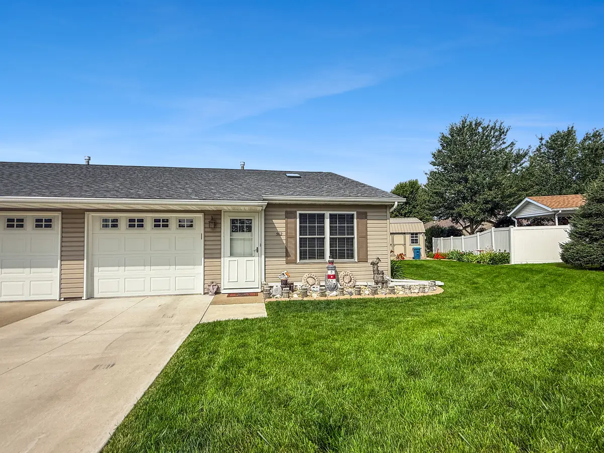 562 Pine Meadow Drive, Dixon, IL 61021 - #1