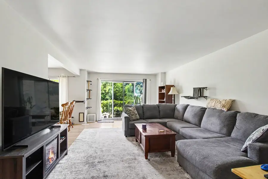 2711 Hobson Road #2, Woodridge, IL 60517 - #3