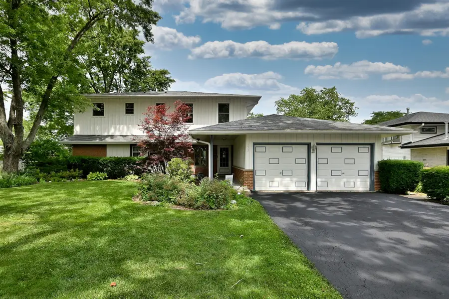 823 Milbeck Avenue, Elk Grove Village, IL 60007 - #2