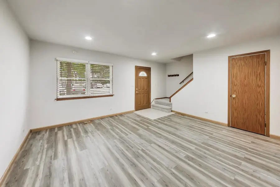 816 Mansfield Court, Schaumburg, IL 60194 - #2