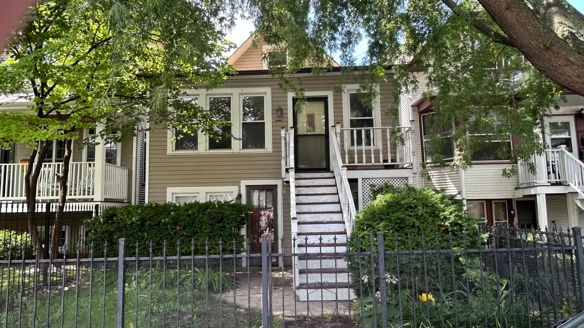 4136 N Bell Avenue, Chicago, IL 60618 - #1