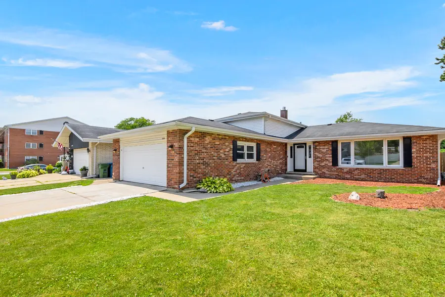 9336 Moody Avenue, Oak Lawn, IL 60453 - #2