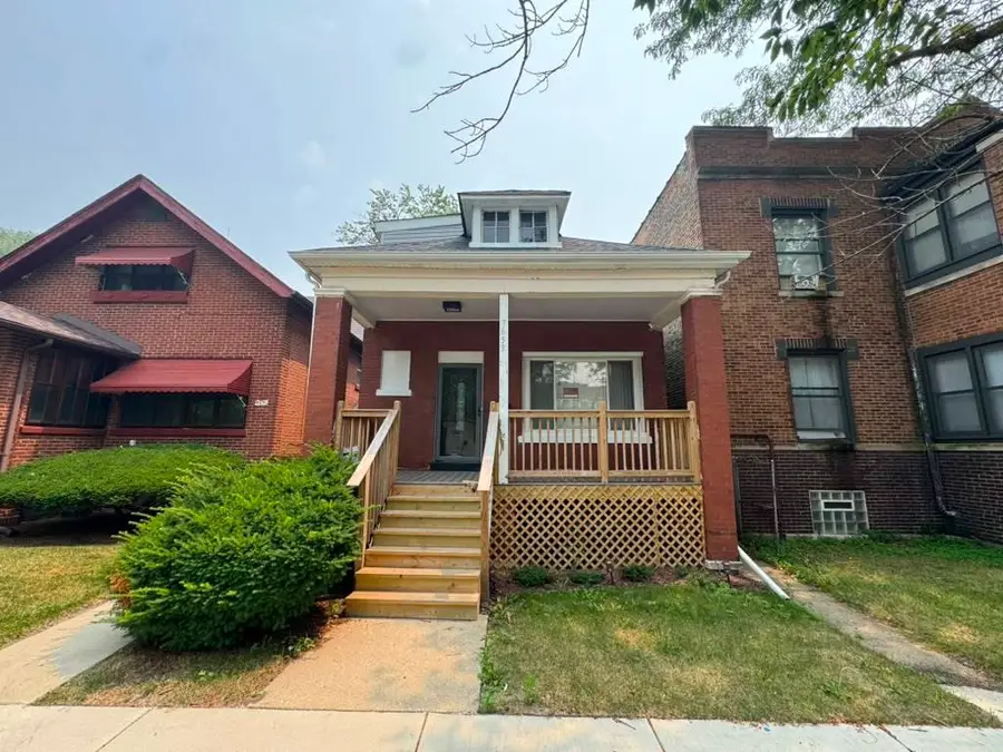 7653 S Saint Lawrence Avenue, Chicago, IL 60619 - #2