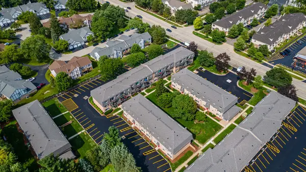 884 S Plum Grove Road #111, Palatine, IL 60067