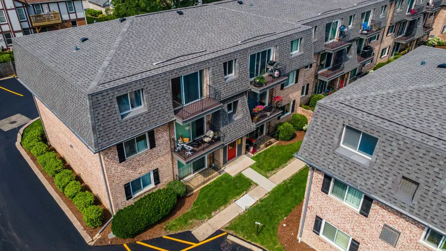 884 S Plum Grove Road #111, Palatine, IL 60067 - #2