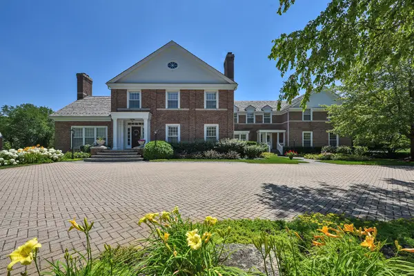 1673 Balmoral Lane, Inverness, IL 60067
