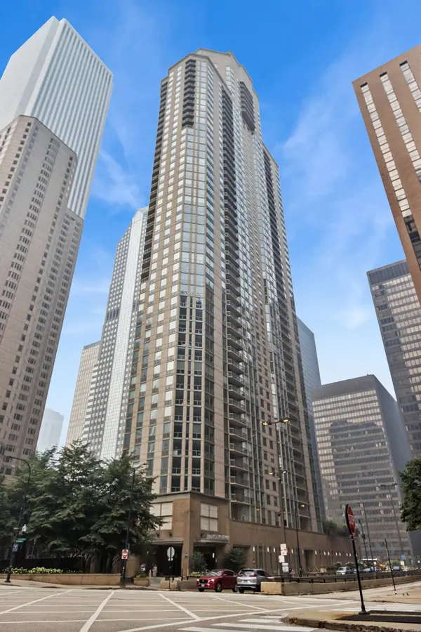 222 N Columbus Drive #1101, Chicago, IL 60601