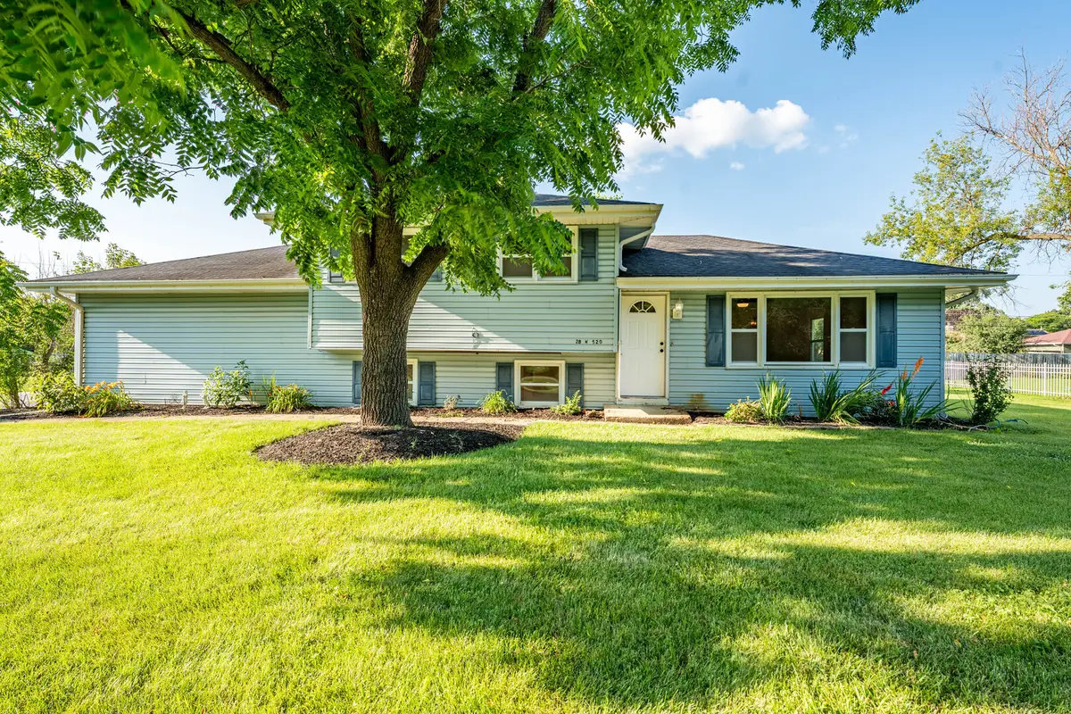 28W520 Lester Street, West Chicago, IL 60185 - #1