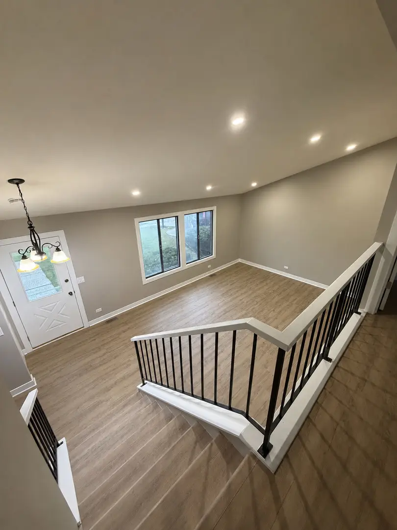208 Albert Drive, Vernon Hills, IL 60061 - #2