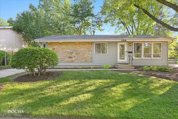 1916 Ash Court, Aurora, IL 60506