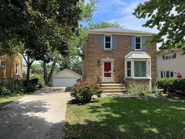 435 N Princeton Avenue, Villa Park, IL 60181