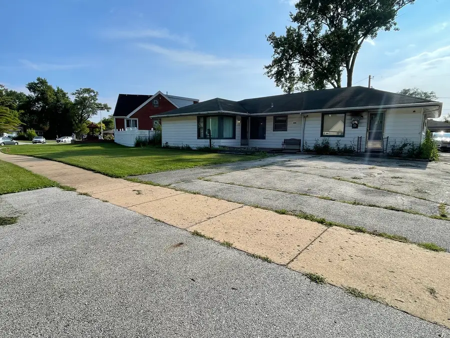 8212 Mulligan Avenue, Burbank, IL 60459 - #2