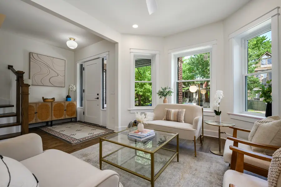 1907 W Berwyn Avenue, Chicago, IL 60640 - #3