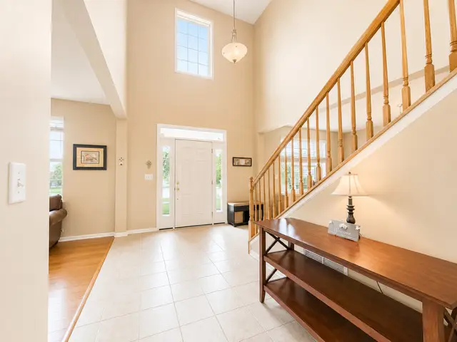 432 Bluegrass Parkway, Oswego, IL 60543 - #3