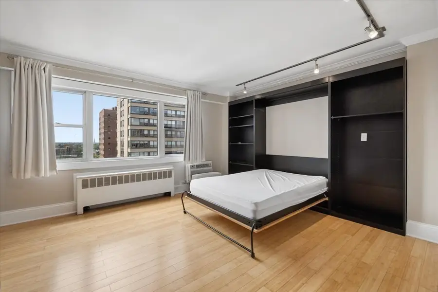2909 N Sheridan Road #1201, Chicago, IL 60657 - #3