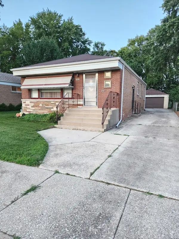 14415 S Saginaw Avenue S, Burnham, IL 60633