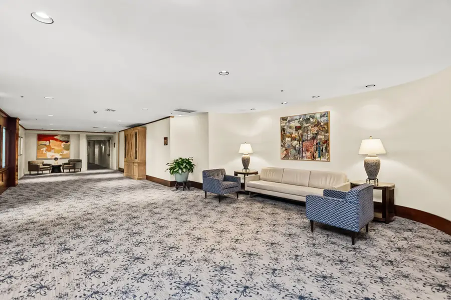4545 W Touhy Avenue #325w, Lincolnwood, IL 60712 - #2