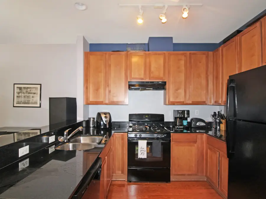 2409 W 32 Place, Chicago, IL 60608 - #2