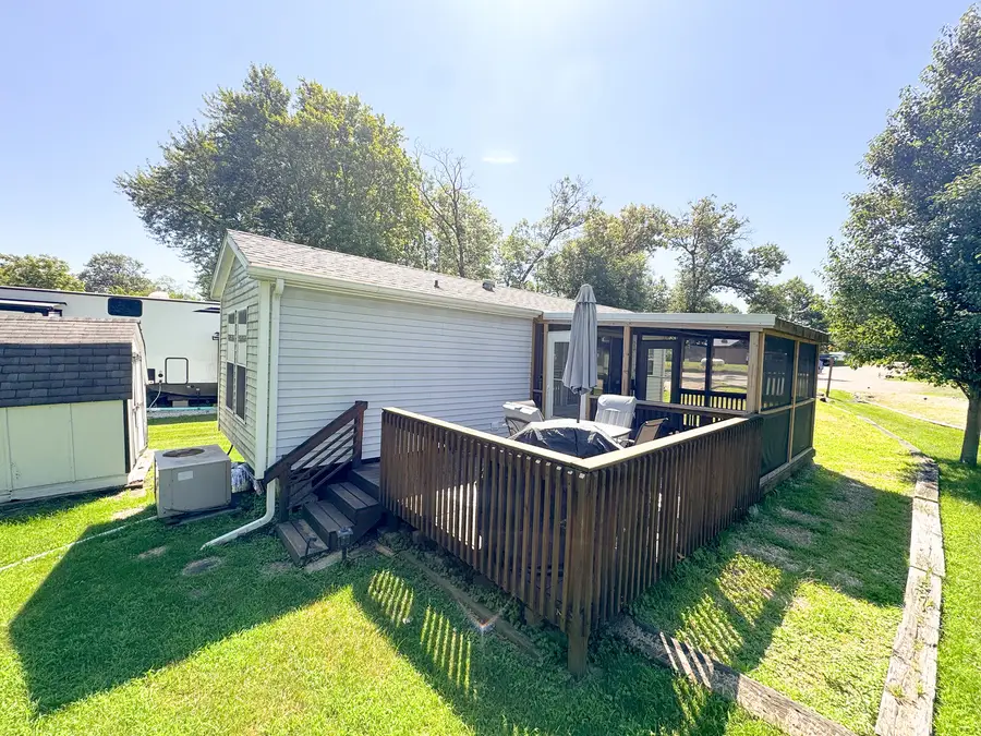 9/67 Woodhaven, Sublette, IL 61367 - #2