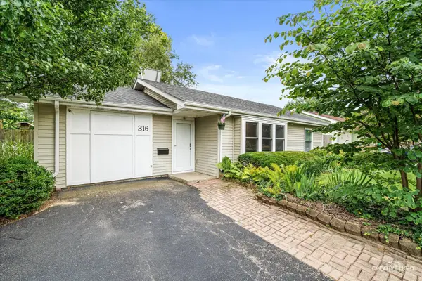 316 Dee Road, North Aurora, IL 60542