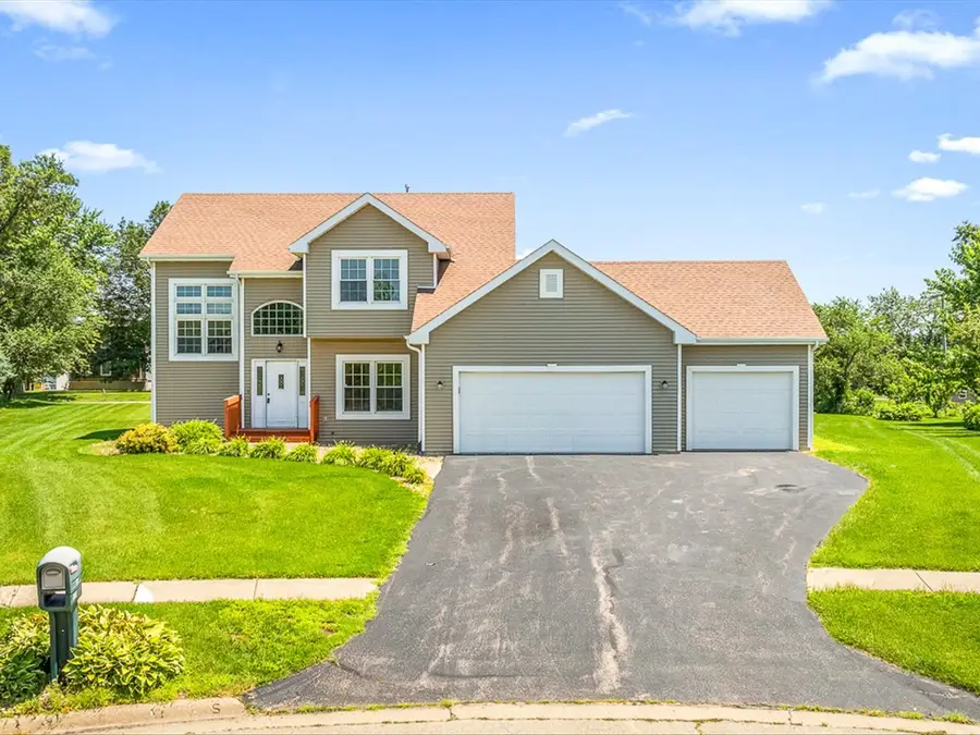 510 Zierke Court, Winnebago, IL 61088 - #3