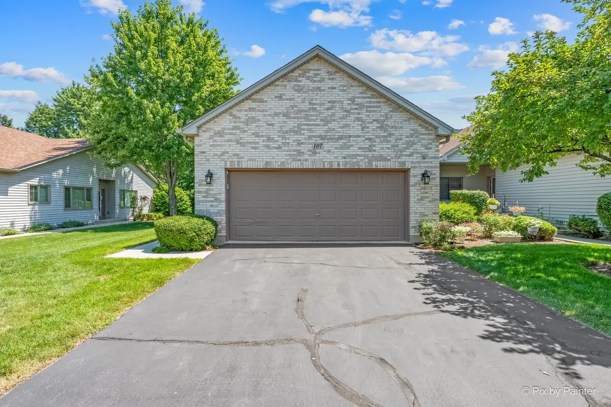 107 Fawn Lane, Elgin, IL 60120 - #1