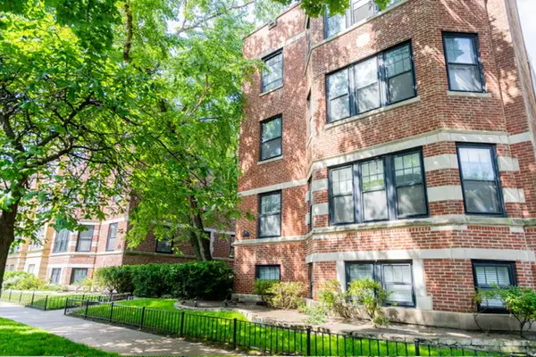 728 1/2 Hinman Avenue #2S, Evanston, IL 60202