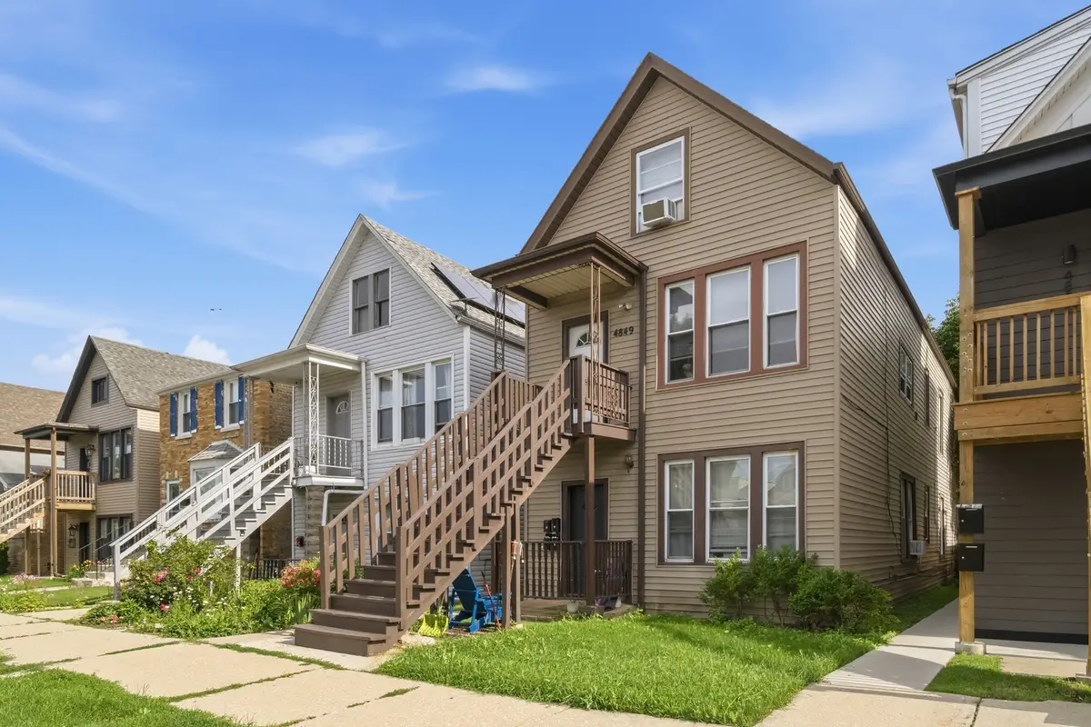 4849 W Ainslie Street, Chicago, IL 60630 - #1